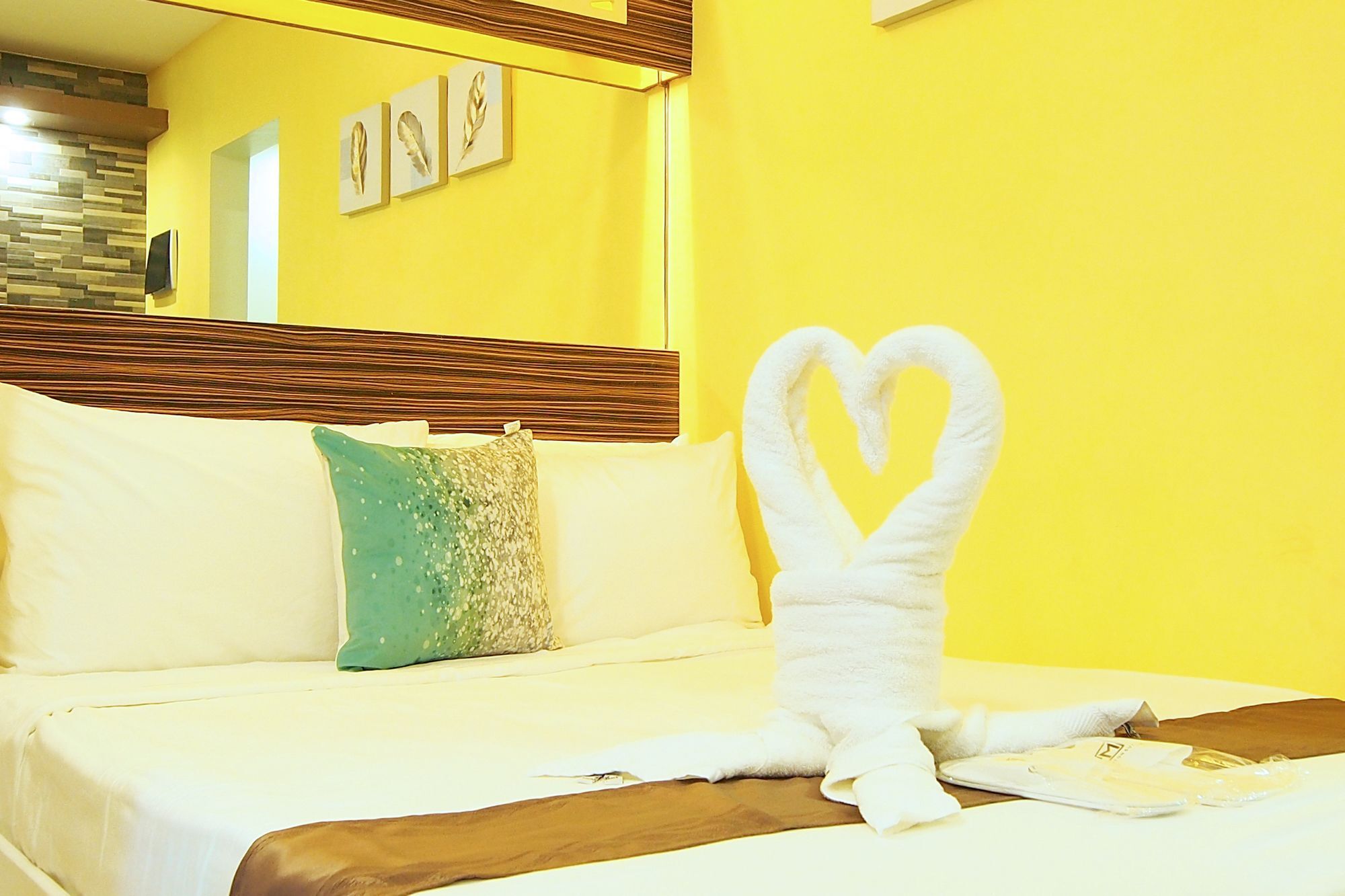 Marton Suites Davao Exterior photo